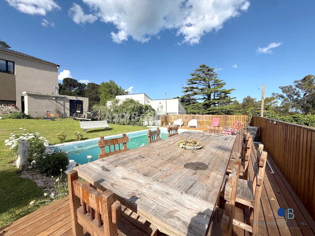 Venta Casa Pinamar con pileta, moderna, 5 ambientes- Marco Polo 726