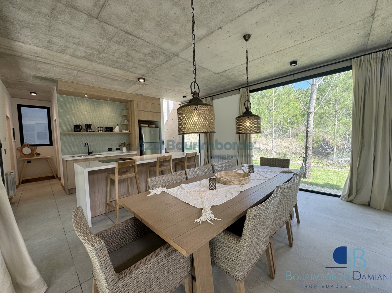 4008 - Villa Robles 100