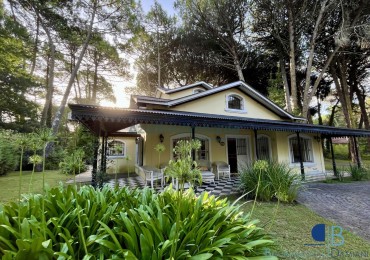 1010/3015 - Urraca VENTA DE CASA + LOTE LINDERO 